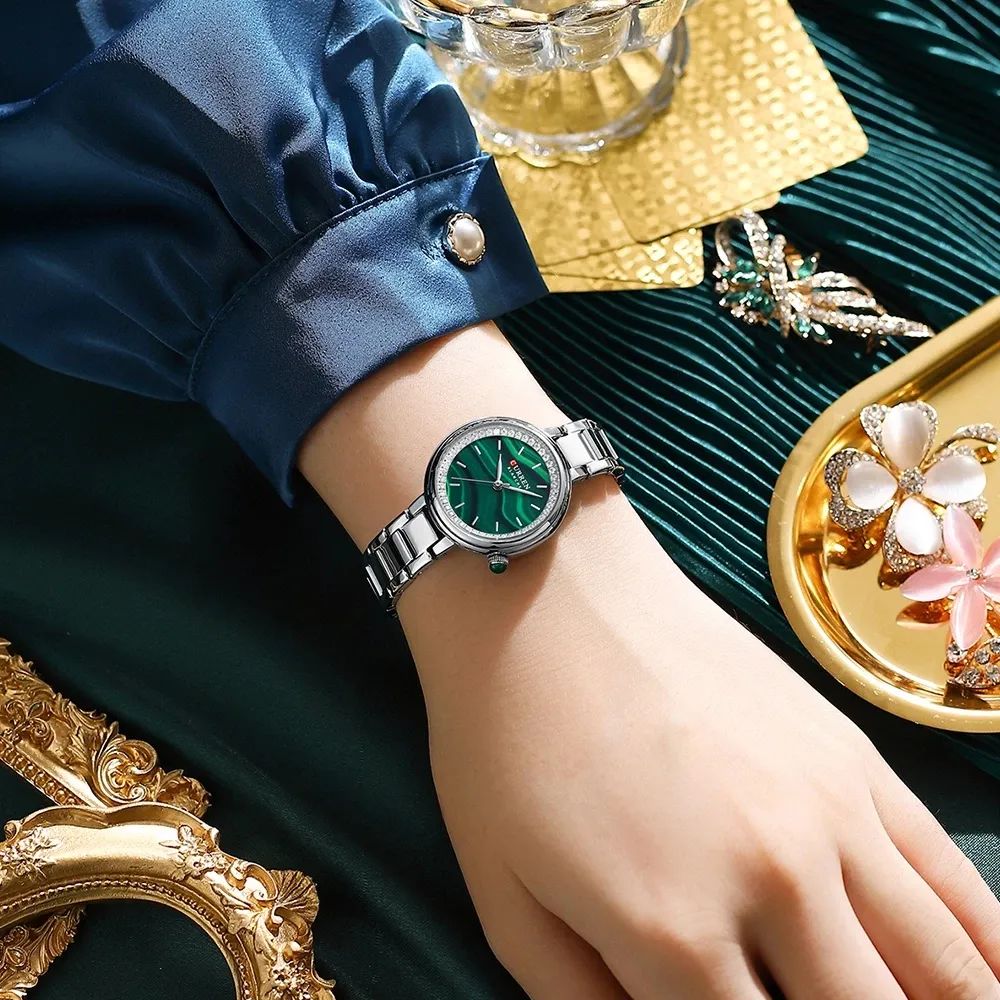 Curren 9089 Trendy Quartz Movement Wristwatch for Women - Silver & Green