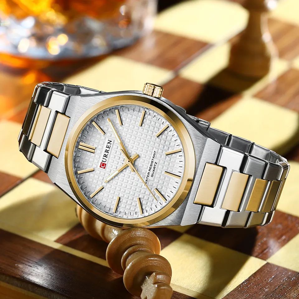 CURREN 8439 Top Brand Luxury Stainless Steel Quartz Man Wristwatch- Silver Gold